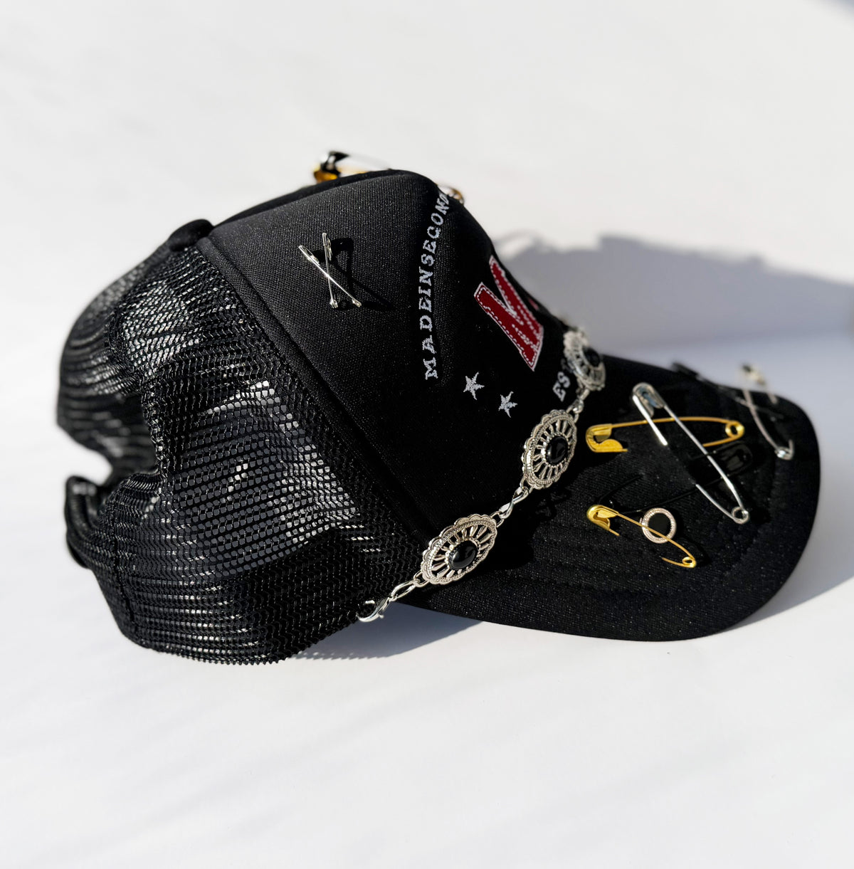Made In Seconds Custom Black Trucker Hat with Accessories